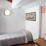 Clara Villa