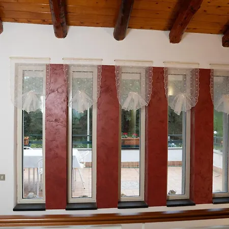 Clara Villa *